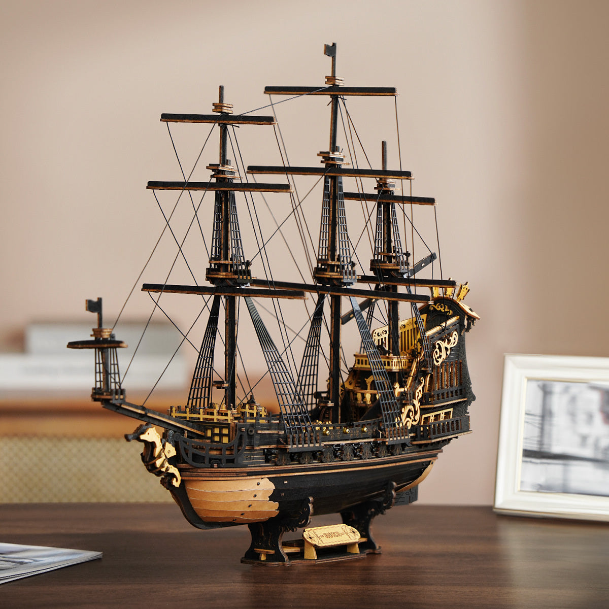 3D Wooden Ship Model – “Seahorse Bark” Nautical Puzzle Kit